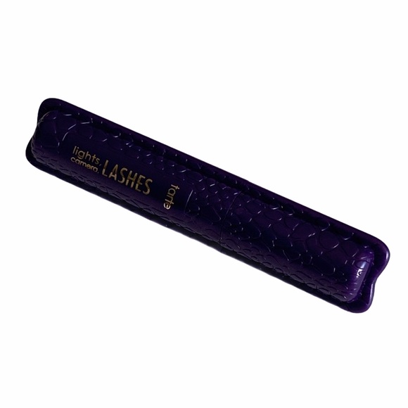 new Tarte シ Lights, Camera, Lashes™ シ Mini Mascara シ 4 in 1 Smudge Proof シ Black - Picture 6 of 10